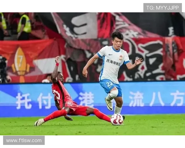 海港提前接触杨希转会博弈多轮